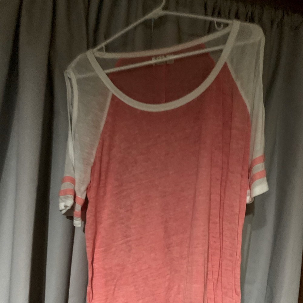 Quarter sleeve shirt